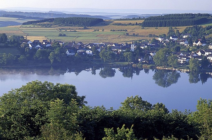Ferienwohnung Chalet Seenähe - Der schöne Ort mit dem See