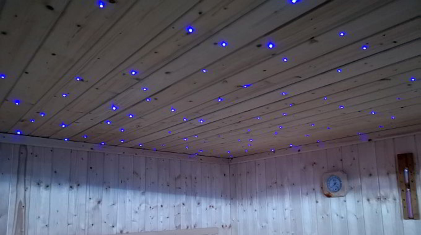 Neue Sauna im Untergeschoss mit LED Sternenhimmel