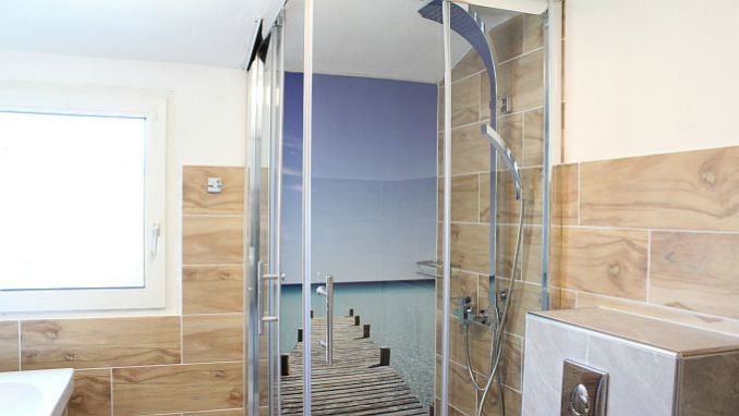 3. Bad im Obergeschoss mit Dusche und WC