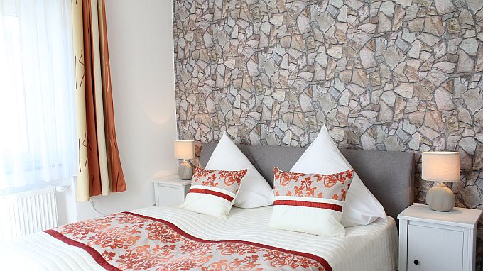 Schlafzimmer Nr. 3 mit Boxspringbett