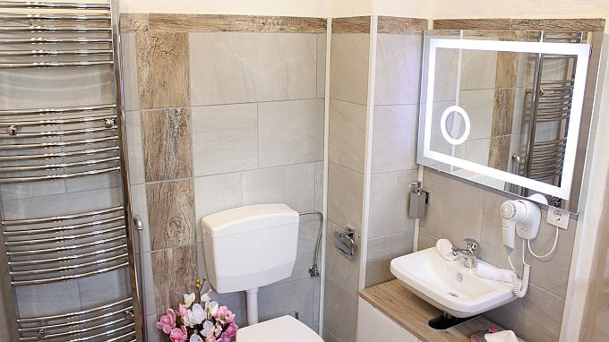 City Ferienhaus Daun, 1. Bad, Erdgeschoss mit Du/WC