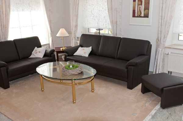 Ferienhaus Kratersee, Wohnzimmer elegante Möbel