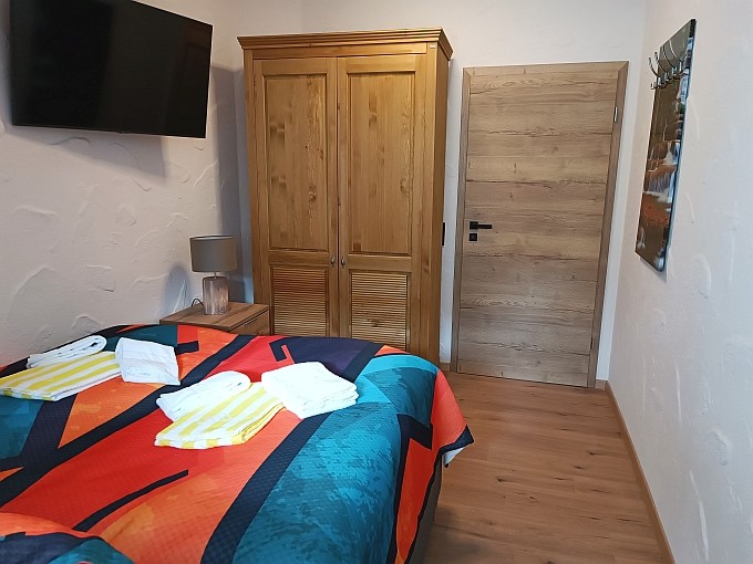 Ferienwohnung Traum-Seeblick, Schlafzimmer 2, mit HD TV