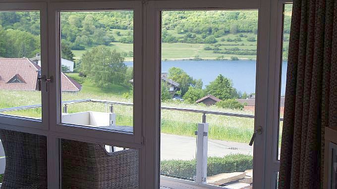 Ferienwohnung Maarpanorama, mit Balkon