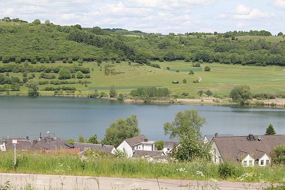 Maarberg Resort, Blick vor dem Haus