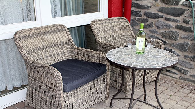Studio Vulkanpanorama, Terrasse mit Seeblick