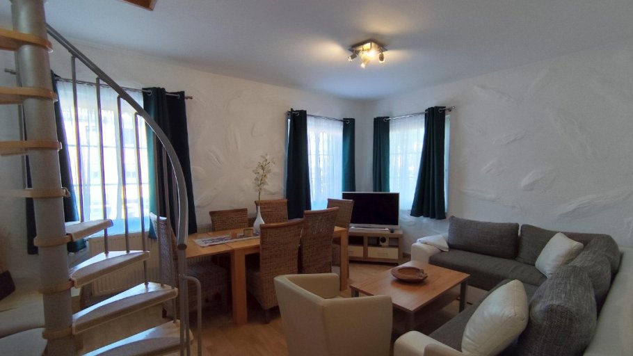 Ferienwohnung Daun - mit Aufgang zur Galerie mit Sauna